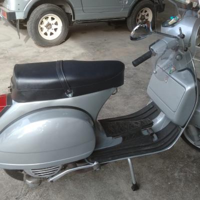 Piaggio Vespa P 200 E